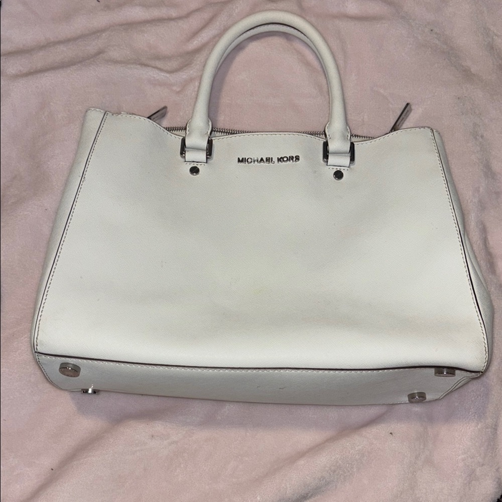 Large Michael Kors savanna bag